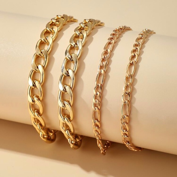 3/$30 💛 4pc Chain Bracelet - Picture 4 of 5